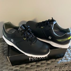 Brand new in box FootJoy Pro SL.